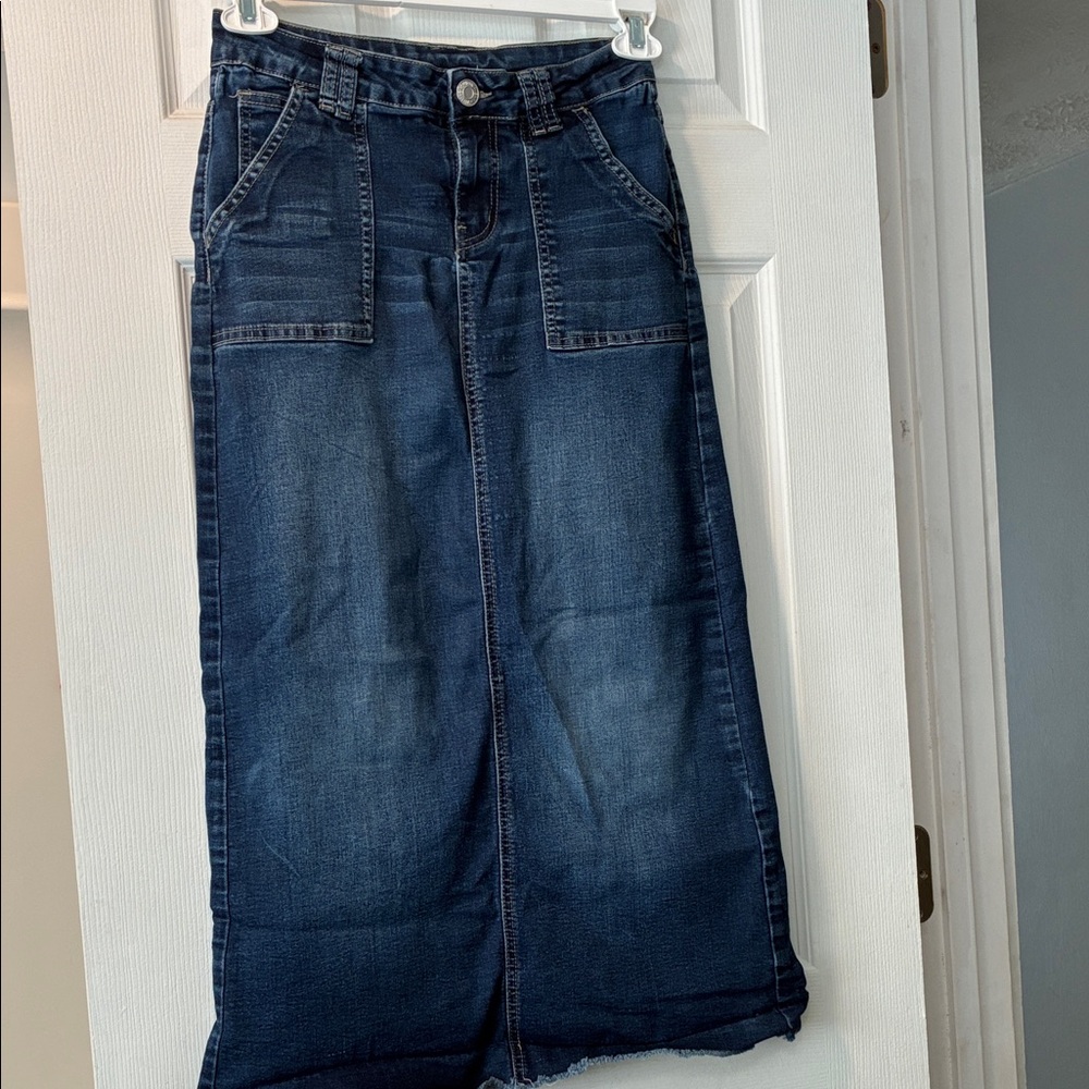 Stylish Blue Denim Skirt